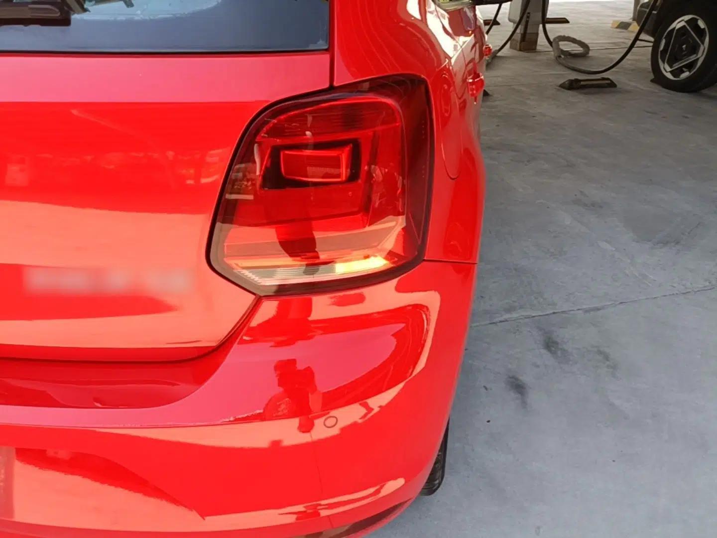 Volkswagen Polo 2014 1.6L Automatic Comfort Edition — миниатюра 9