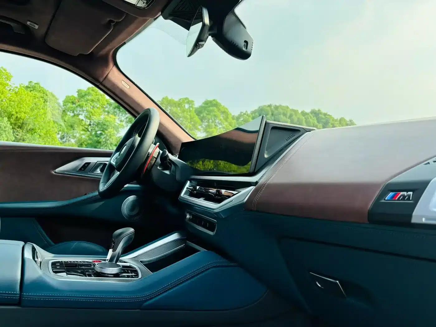 BMW XM 2023 50e — миниатюра 8
