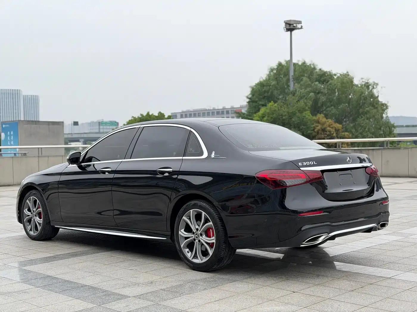 Mercedes-Benz E-Class 2021 E 300 L Sport Style — миниатюра 4