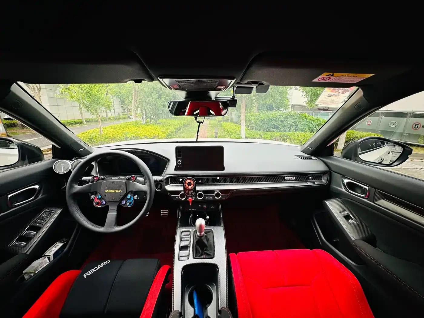 2023 Civic 2.0T 420TURBO TYPE R (Imported) — миниатюра 4