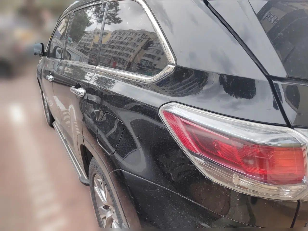 Toyota Highlander 2015 2.0T Four-Wheel Drive Elite Edition 7-Seater — миниатюра 4