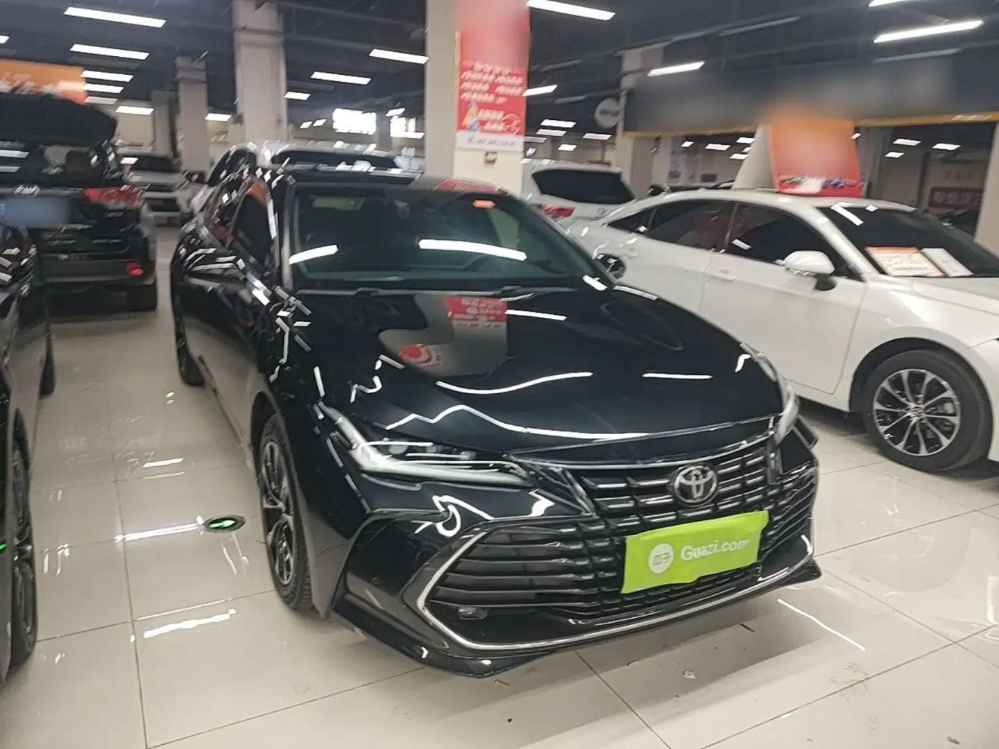 Toyota Avalon 2022 2.0L Luxury Edition — миниатюра 3