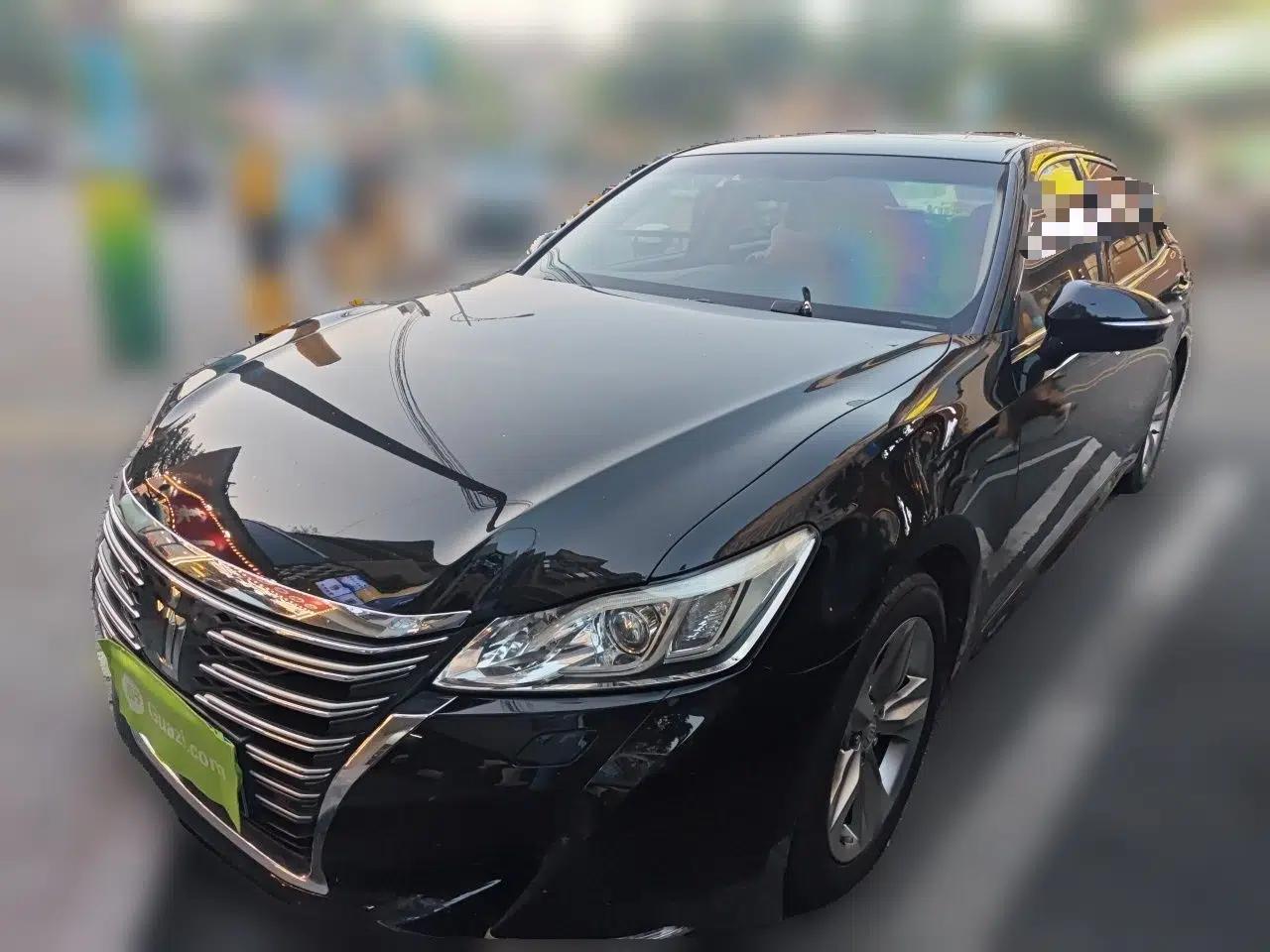Toyota Crown 2015 2.0T Fashion Edition — миниатюра 1