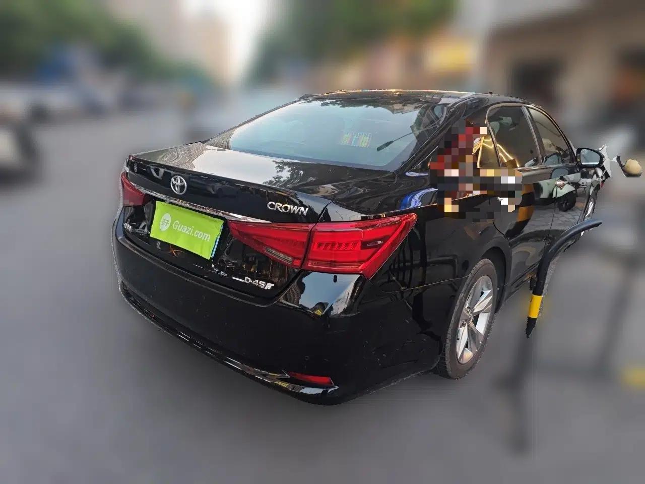 Toyota Crown 2015 2.0T Fashion Edition — миниатюра 6