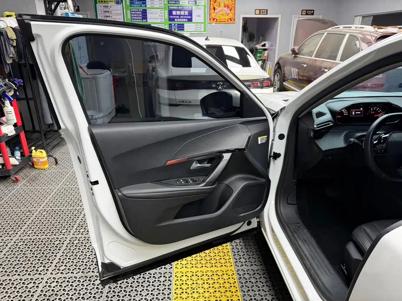Peugeot 2008 2022 230THP THE ONE — миниатюра 16
