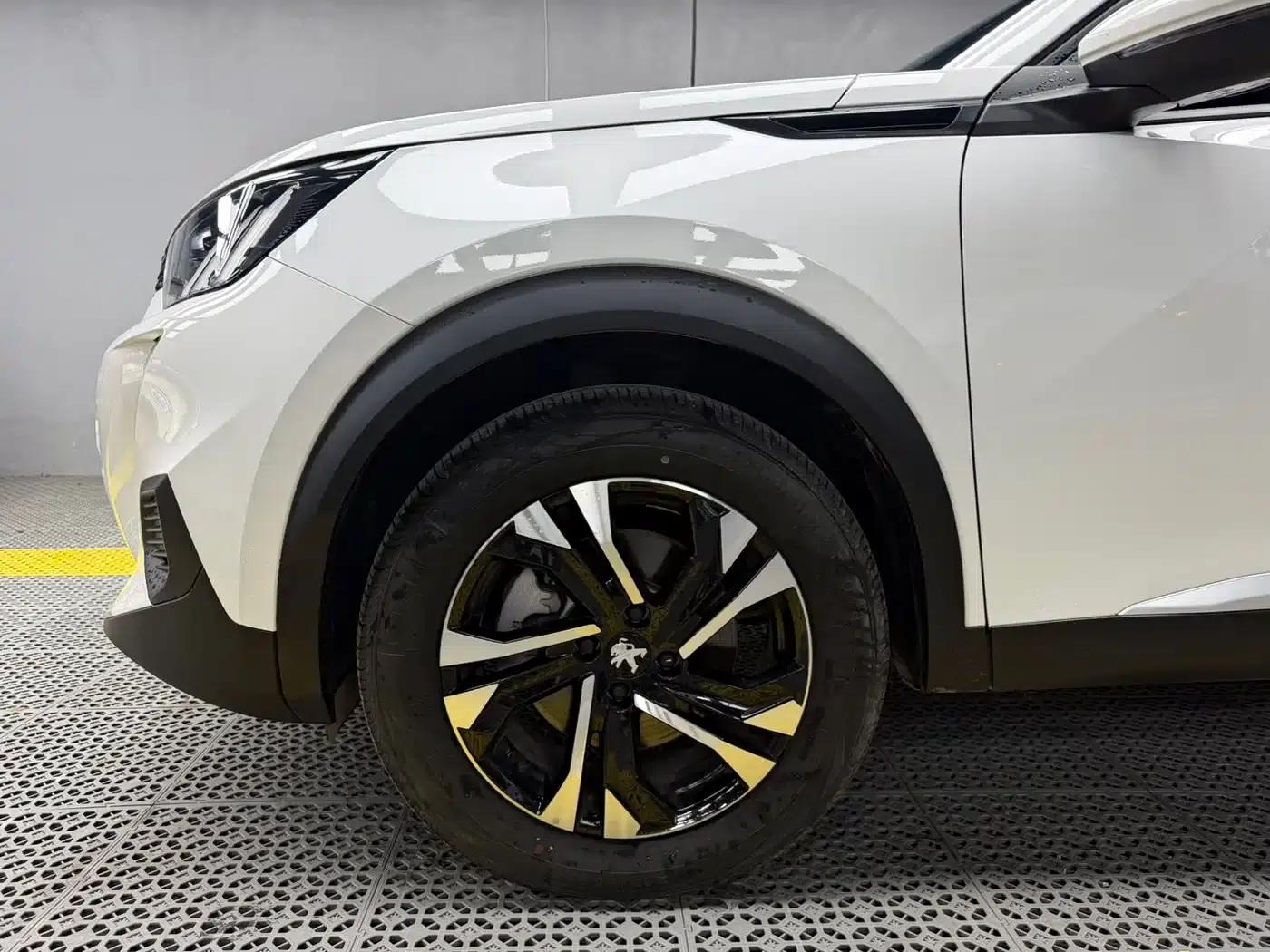Peugeot 2008 2022 230THP THE ONE — миниатюра 9