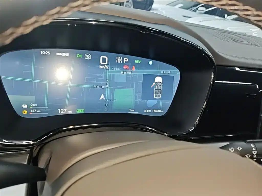 Han 2025 DM-i 125KM Elite — миниатюра 12