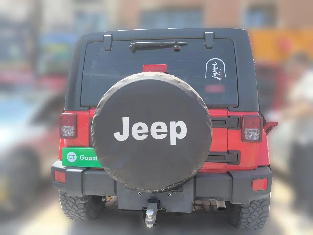 Jeep Wrangler 2014 2.8TD Sahara Four-Door Edition — миниатюра 5