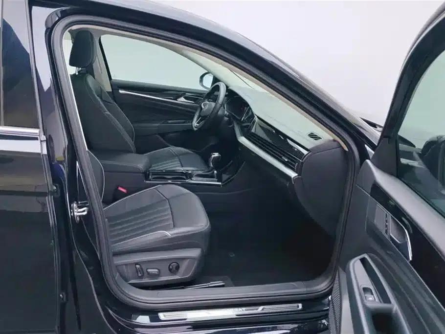 2022 Volkswagen Passat 330TSI Elite Edition — миниатюра 8