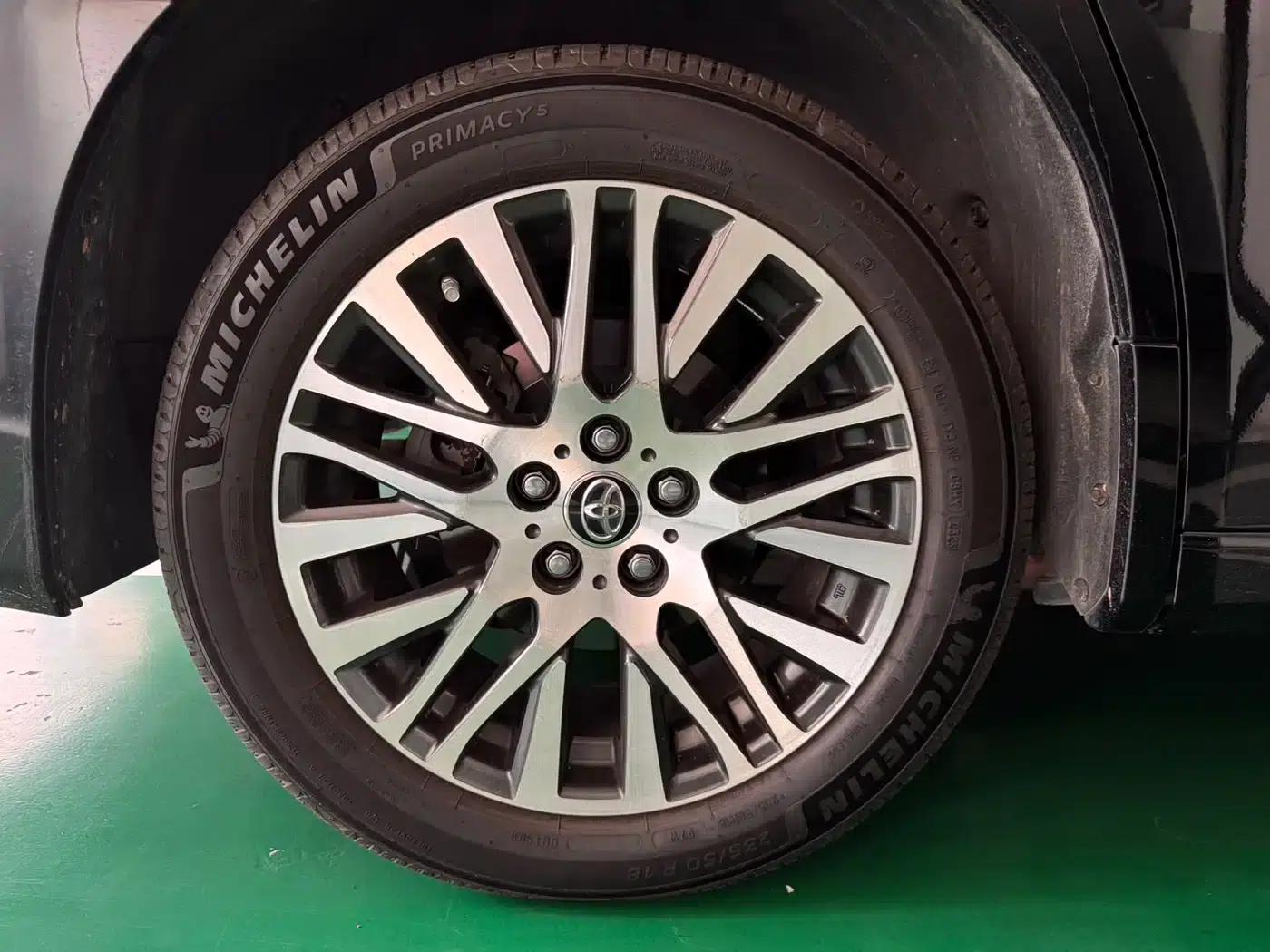 2018 Alphard 3.5L Premium Edition — миниатюра 3