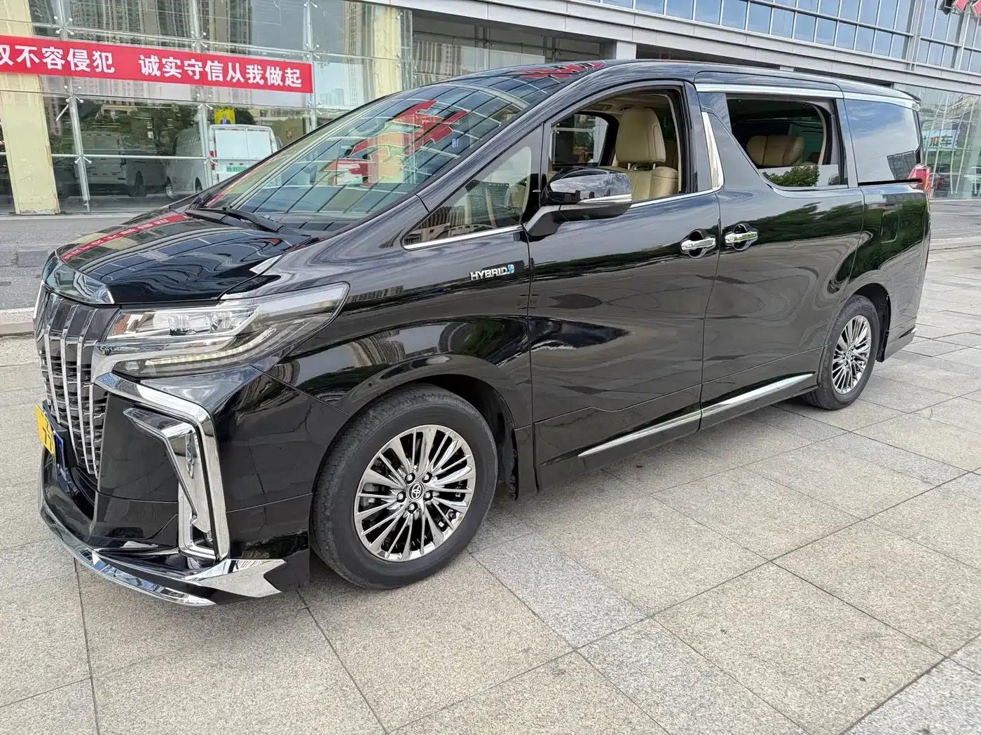 2019 Alphard Hybrid 2.5L Premium Edition — миниатюра 3