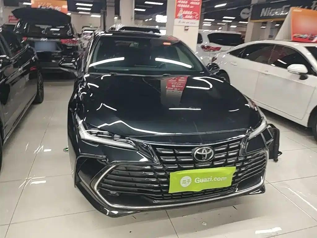 2022 Toyota Avalon 2.0L Luxury Edition — миниатюра 3