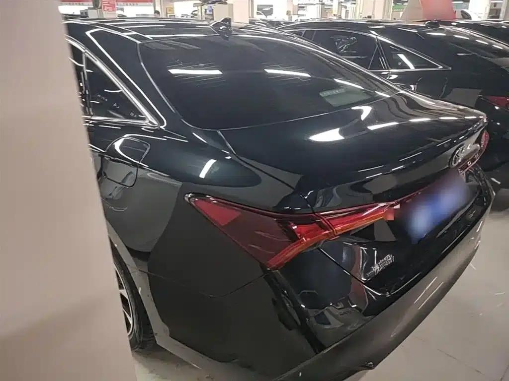 2022 Toyota Avalon 2.0L Luxury Edition — миниатюра 5
