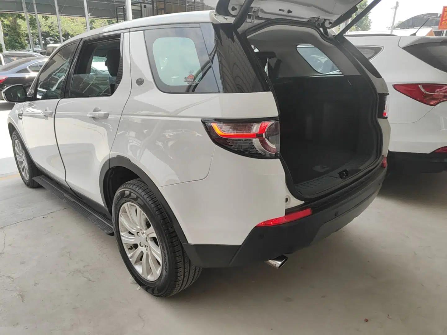 Land Rover Discovery Sport 2016 2.0T SE — миниатюра 4