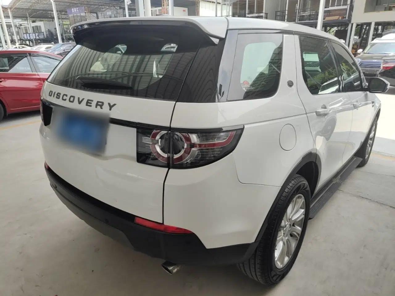 Land Rover Discovery Sport 2016 2.0T SE — миниатюра 6
