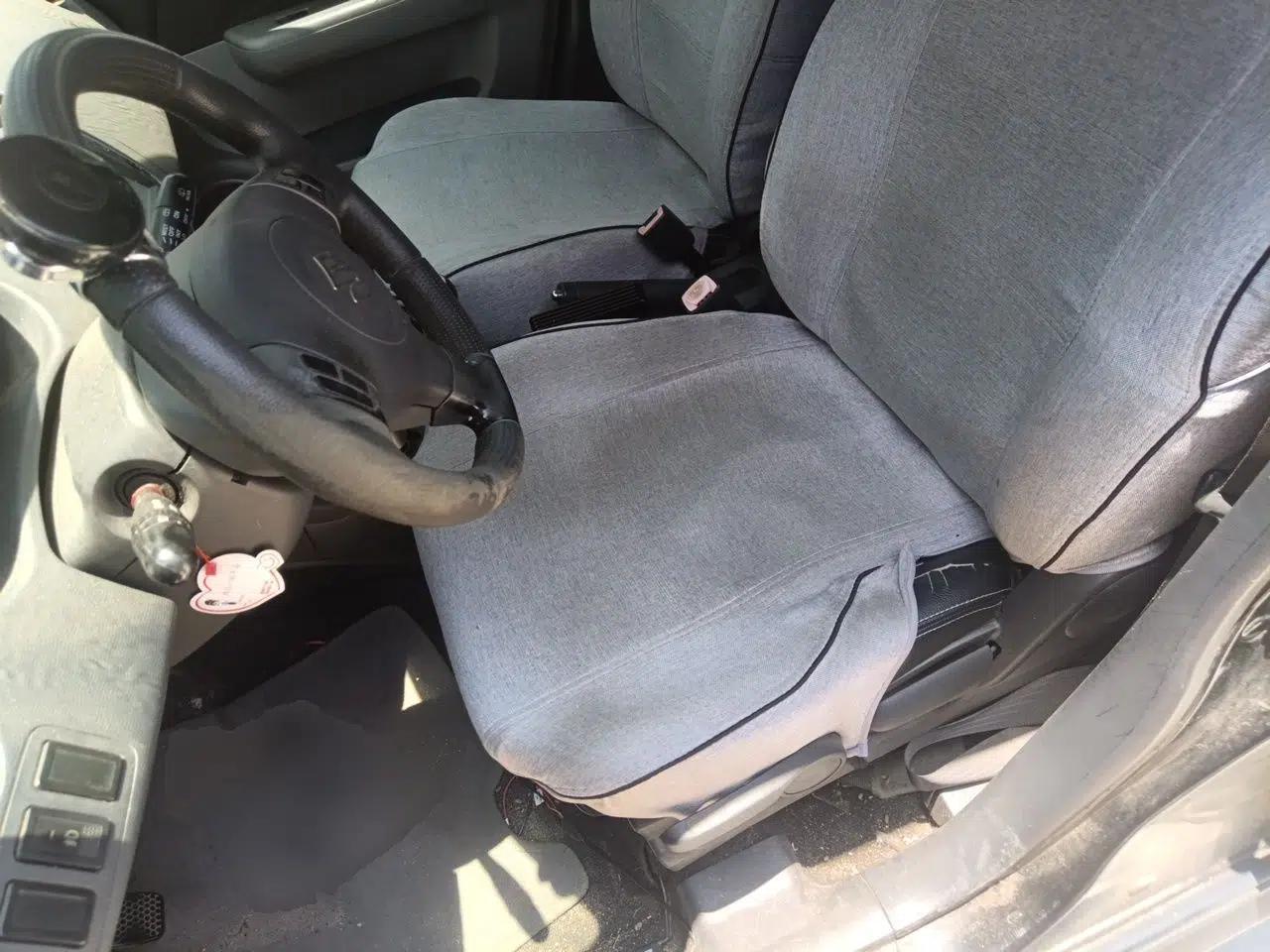 Suzuki Swift 2011 1.5L Manual Fashion Edition — миниатюра 15