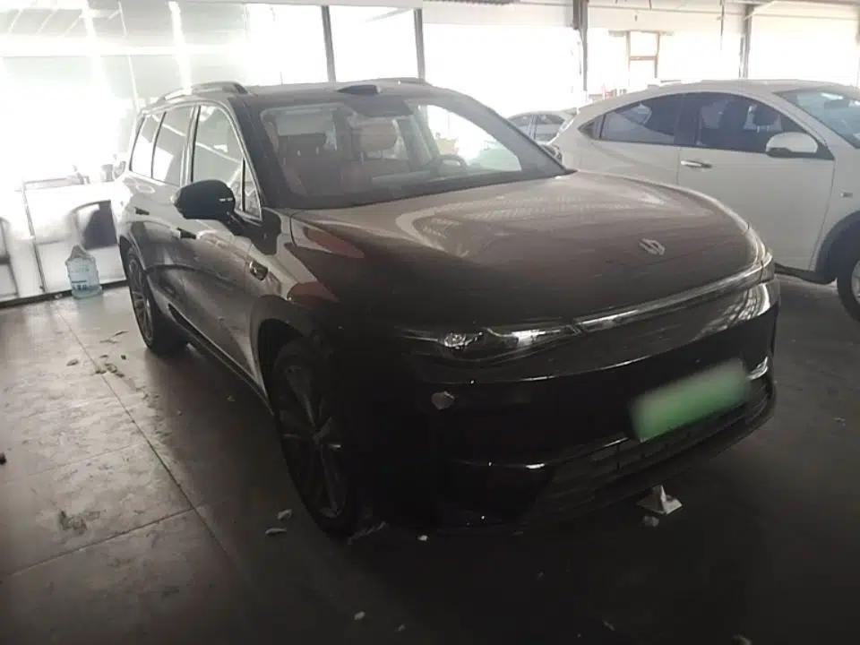 Leapmotor C16 2026 Extended-Range 280 LiDAR Zhizun Edition 6 Seats — миниатюра 3