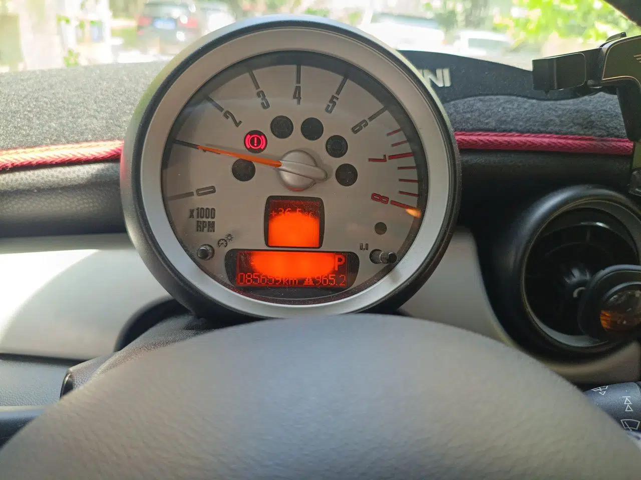 MINI 2010 1.6L COOPER Cheer — миниатюра 11