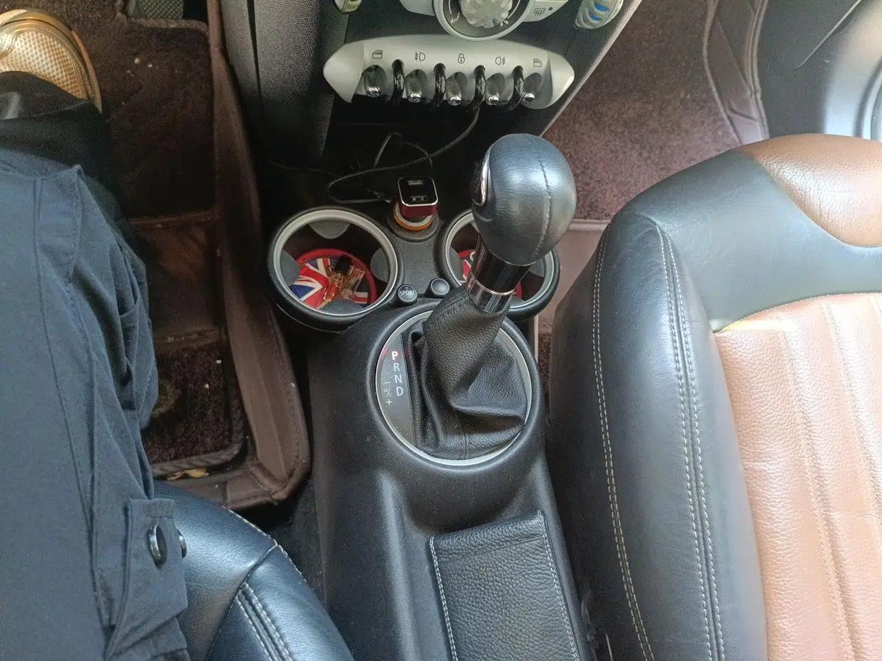 MINI 2010 1.6L COOPER Cheer — миниатюра 14