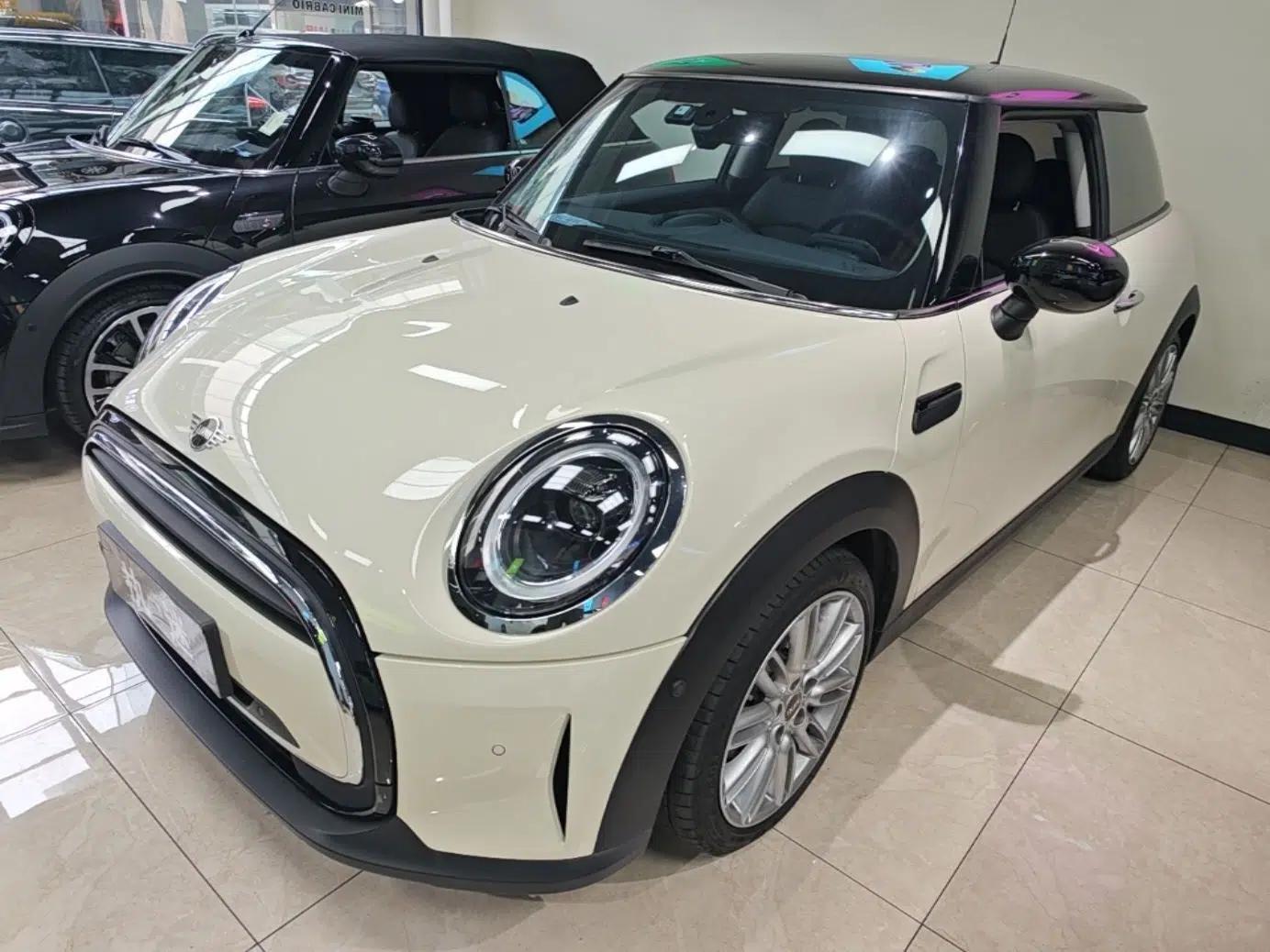 MINI 2022 1.5T COOPER Classic Edition — миниатюра 1