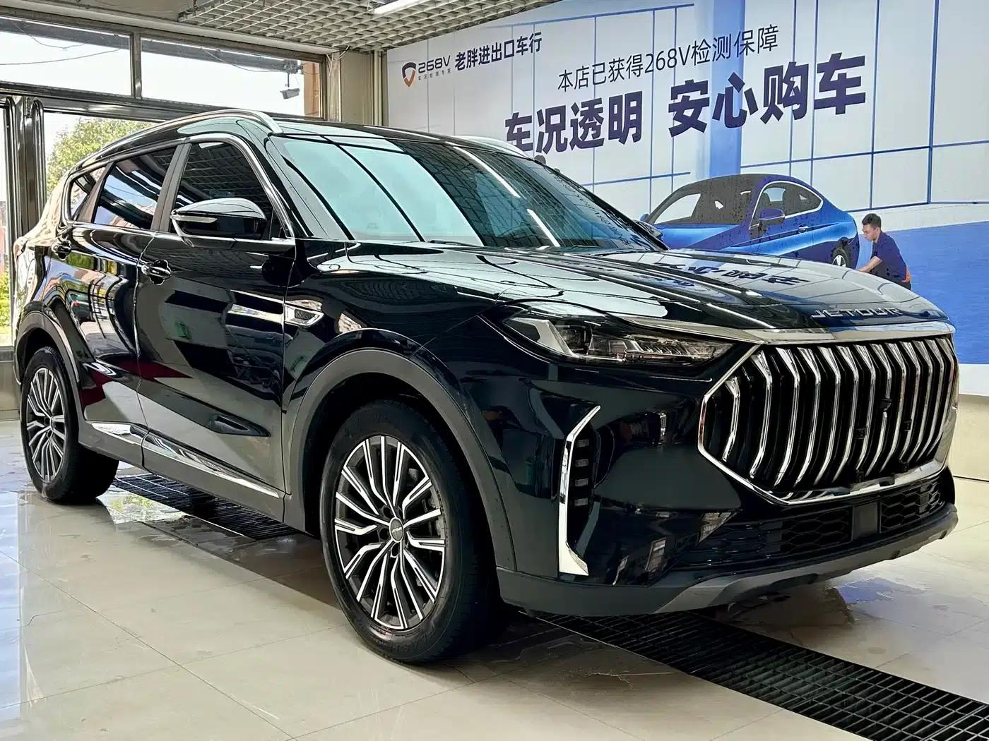Jetour X70 PLUS 2023 1.5T DCT Warrior PLUS 7-seater — миниатюра 3