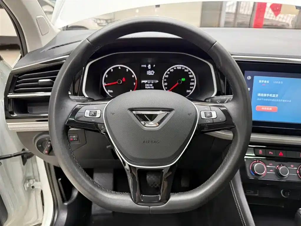 Jetta VS5 2022 280TSI Automatic Enjoyment Edition — миниатюра 11