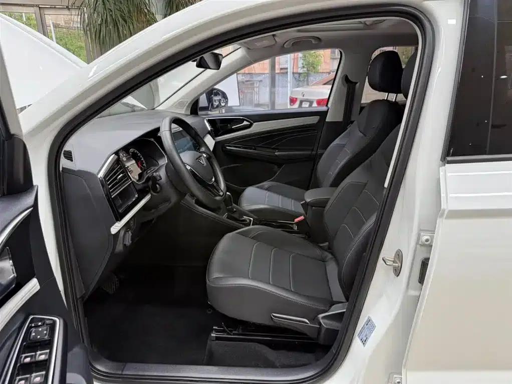 Jetta VS5 2022 280TSI Automatic Enjoyment Edition — миниатюра 16