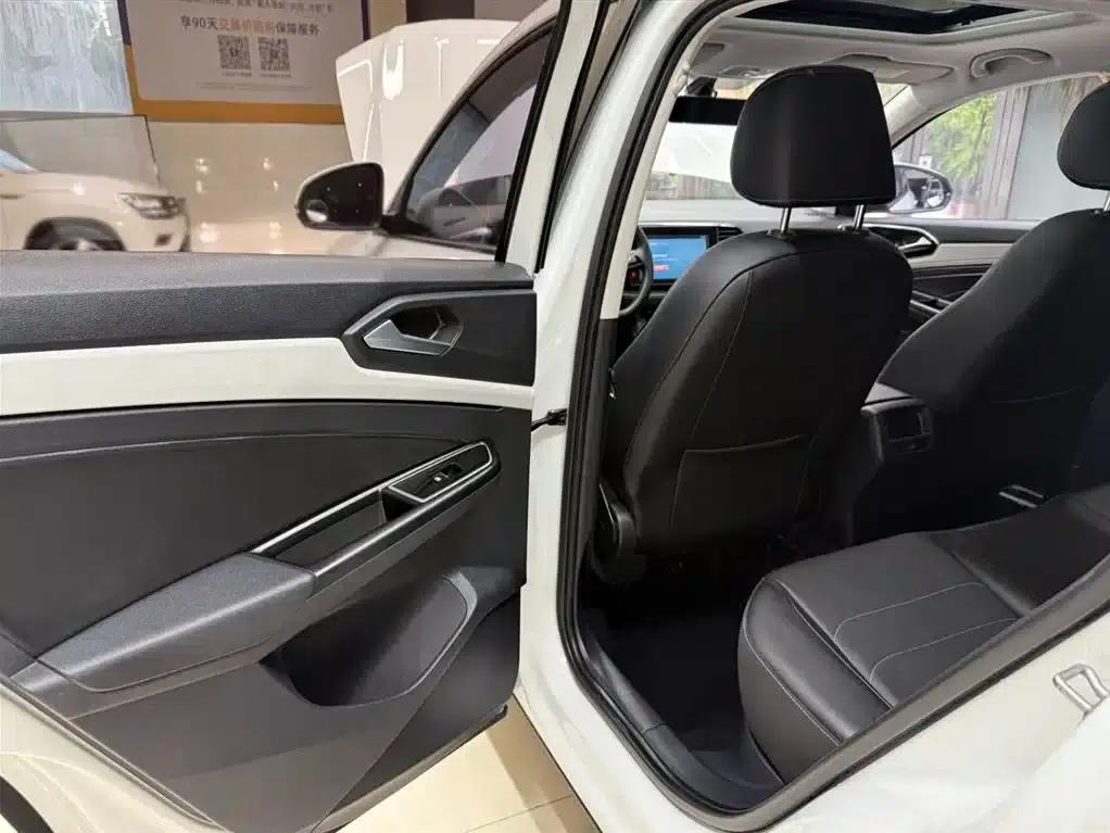 Jetta VS5 2022 280TSI Automatic Enjoyment Edition — миниатюра 17
