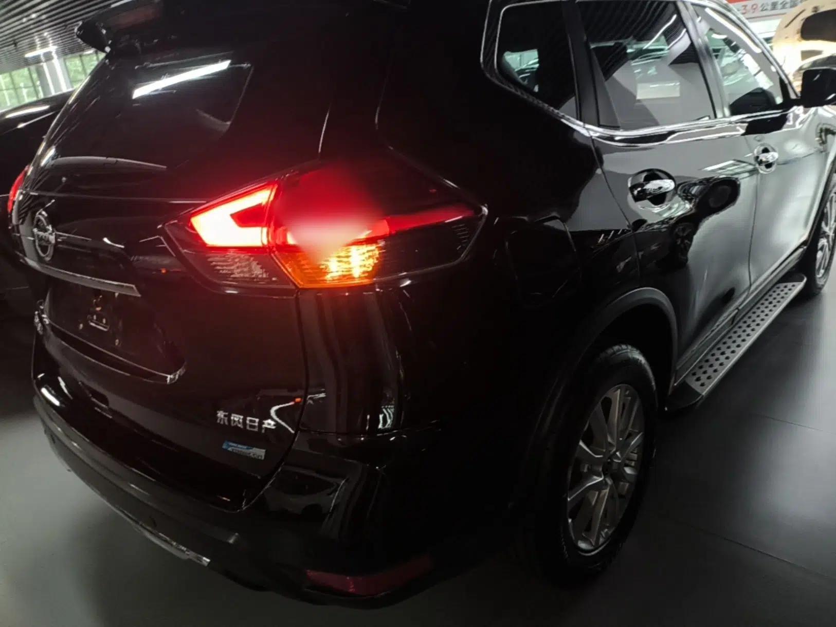 Nissan X-Trail 2017 2.0L CVT Comfort Edition 2WD — миниатюра 6