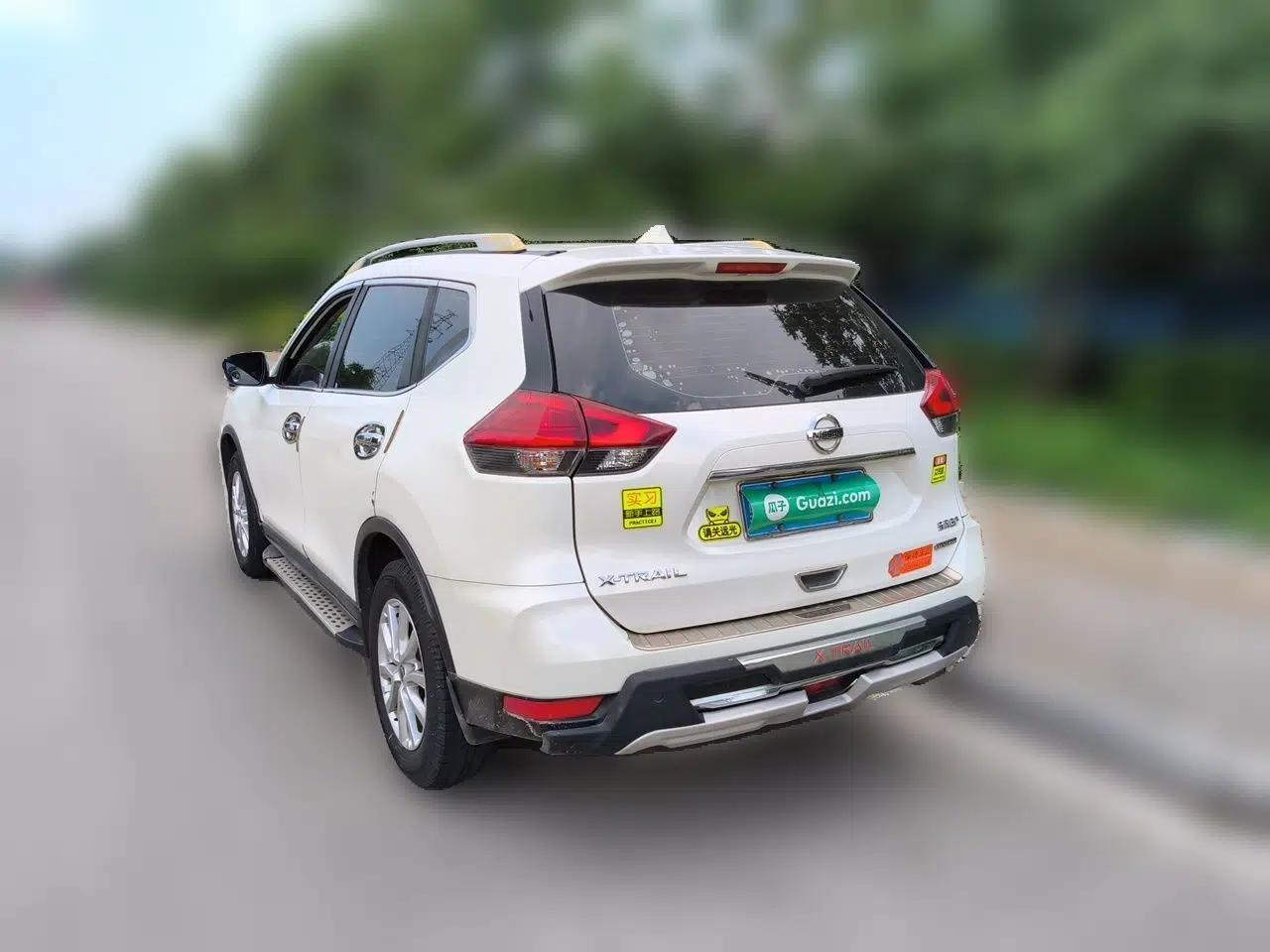 Nissan X-Trail 2019 2.0L CVT Comfort Edition 2WD — миниатюра 4