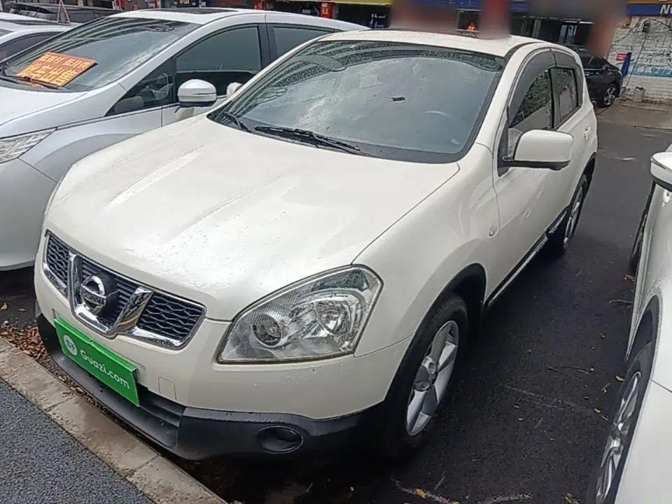 Nissan Qashqai 2012 2.0 XV LE CVT 2WD — миниатюра 1