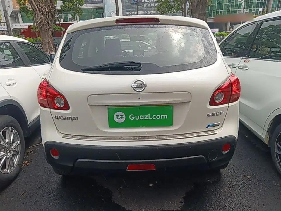 Nissan Qashqai 2012 2.0 XV LE CVT 2WD — миниатюра 5