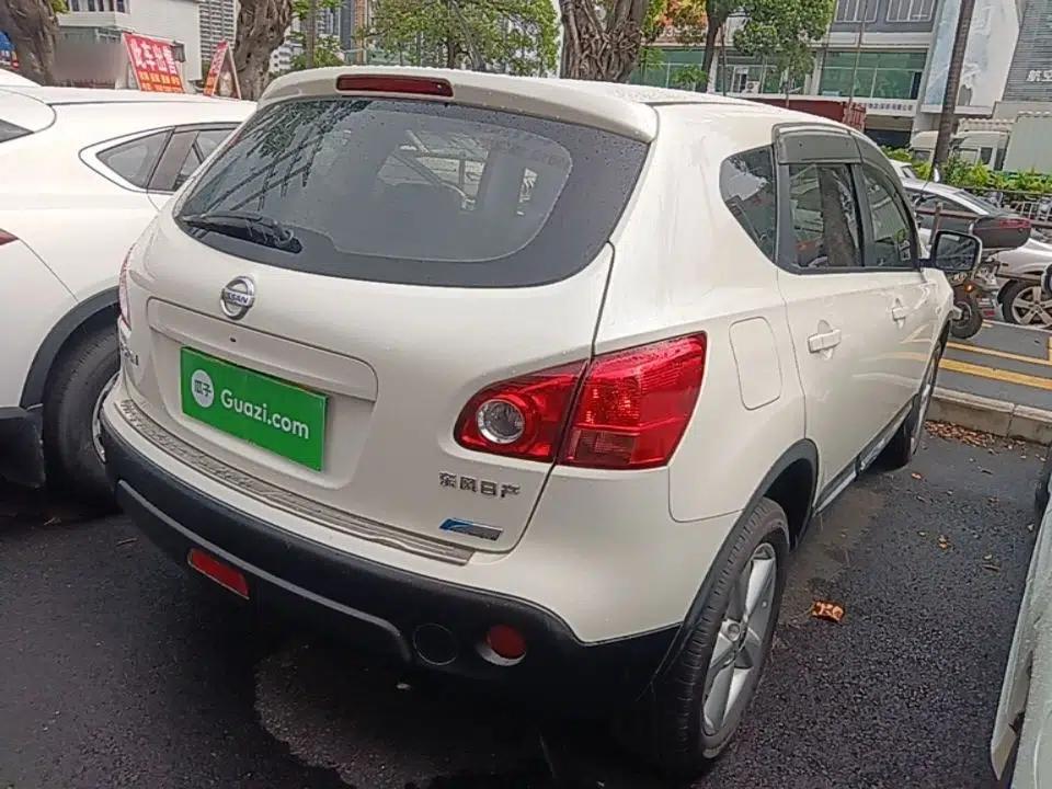 Nissan Qashqai 2012 2.0 XV LE CVT 2WD — миниатюра 6