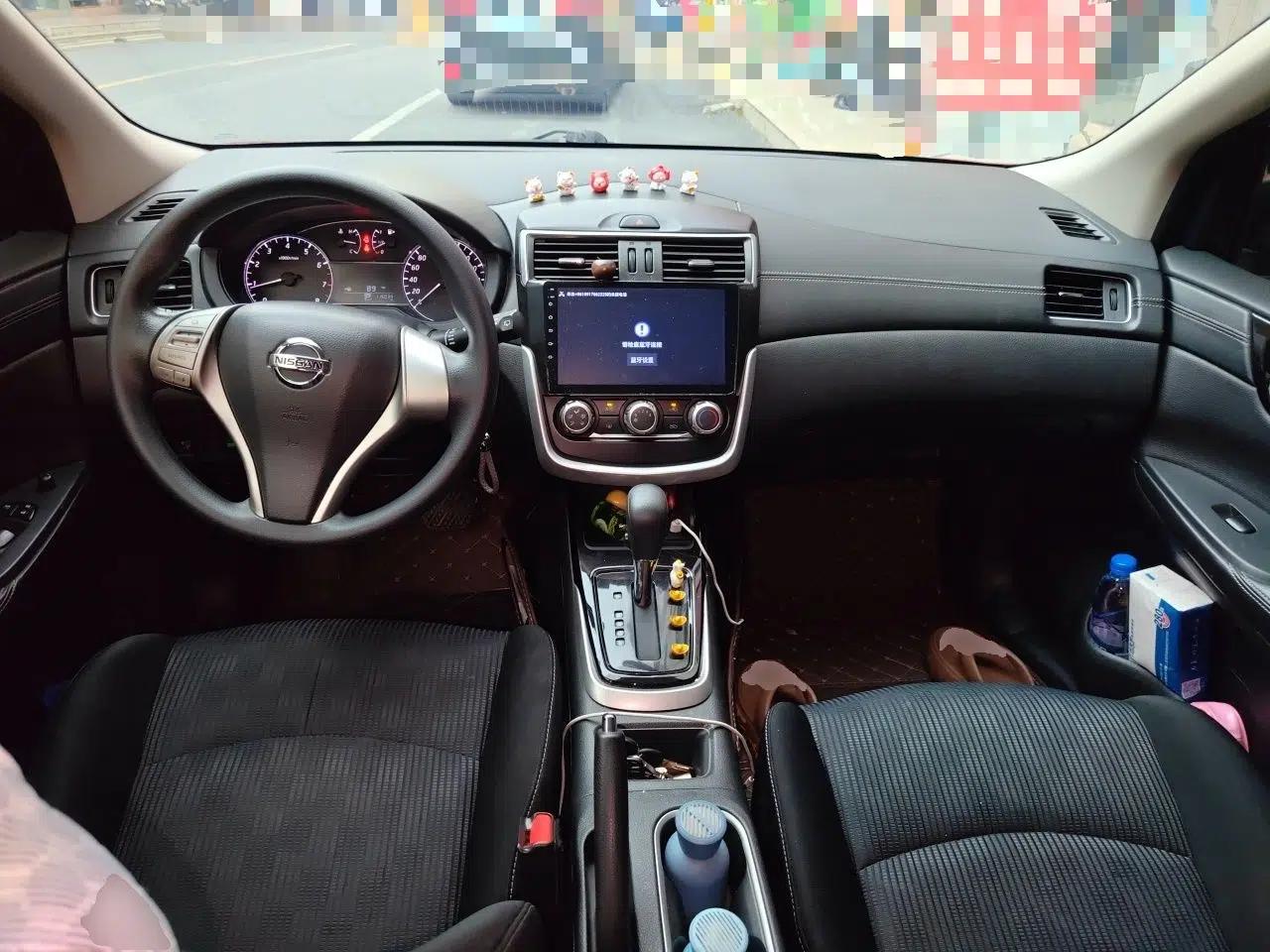 Nissan Tiida 2016 1.6L CVT Cool Dynamic Edition — миниатюра 9