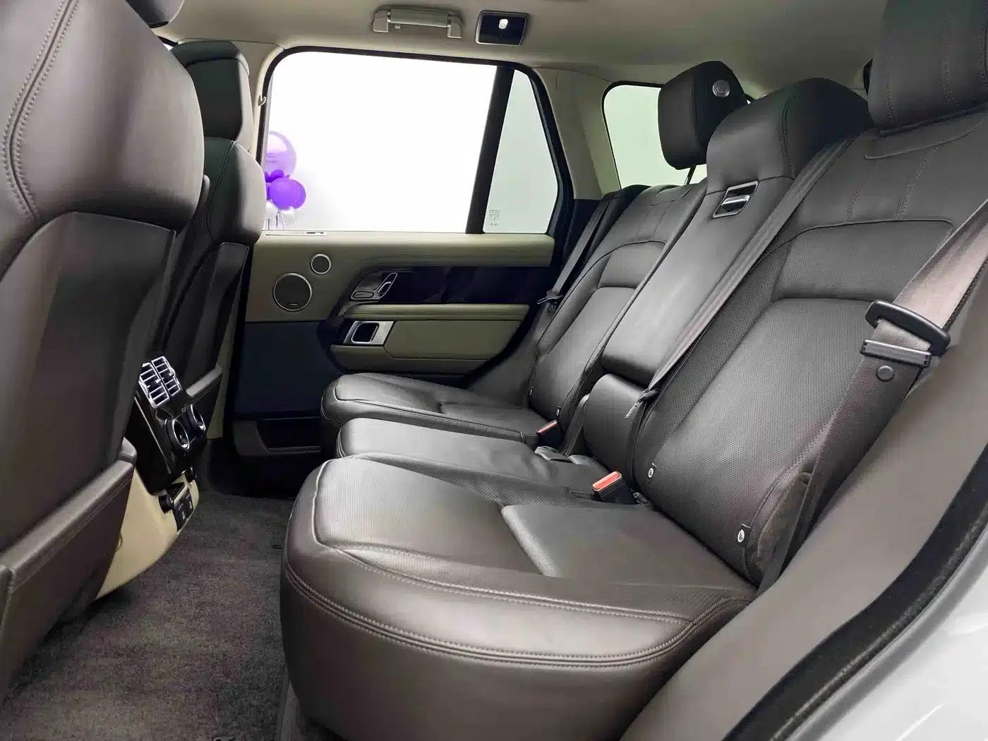 Range Rover 2021 3.0 L6 Legendary Edition — миниатюра 11