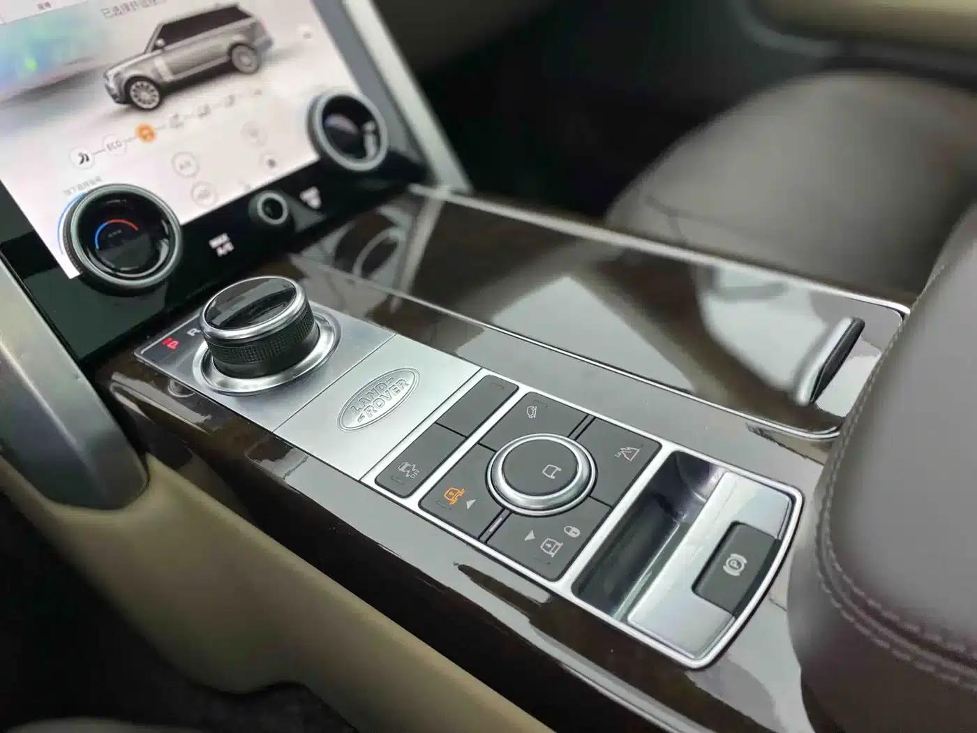 Range Rover 2021 3.0 L6 Legendary Edition — миниатюра 18