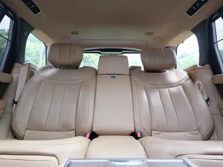 Range Rover 2023 3.0 L6 400PS Classic Extended Edition — миниатюра 9