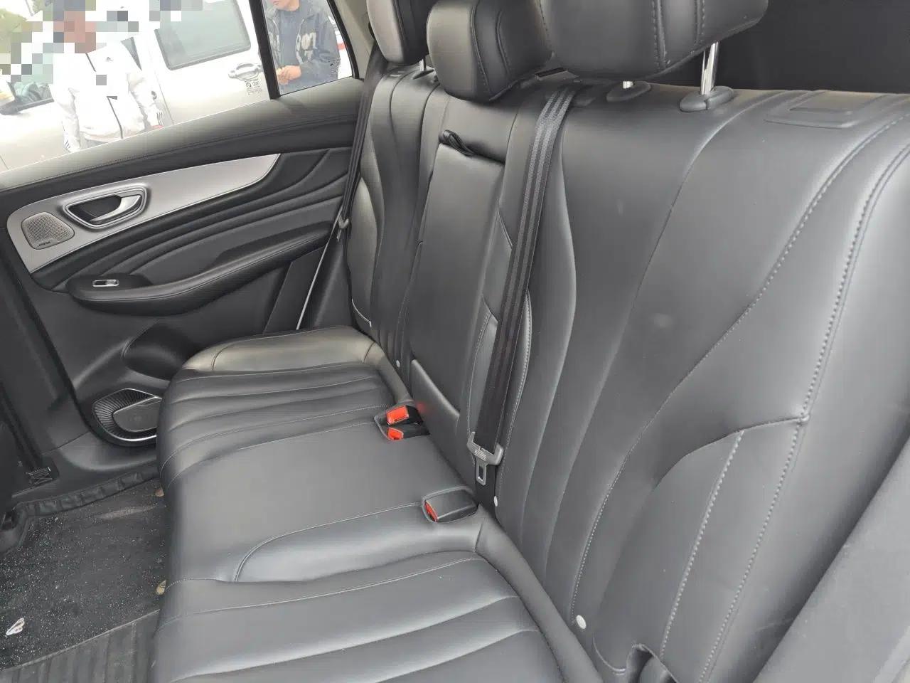 Roewe RX5 eMAX 2020 500 PHEV Smart Cabin Flagship Edition — миниатюра 17