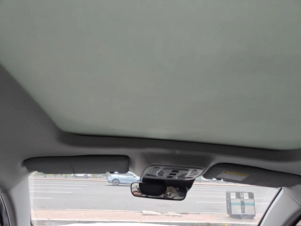 Roewe RX5 eMAX 2020 500 PHEV Smart Cabin Flagship Edition — миниатюра 18