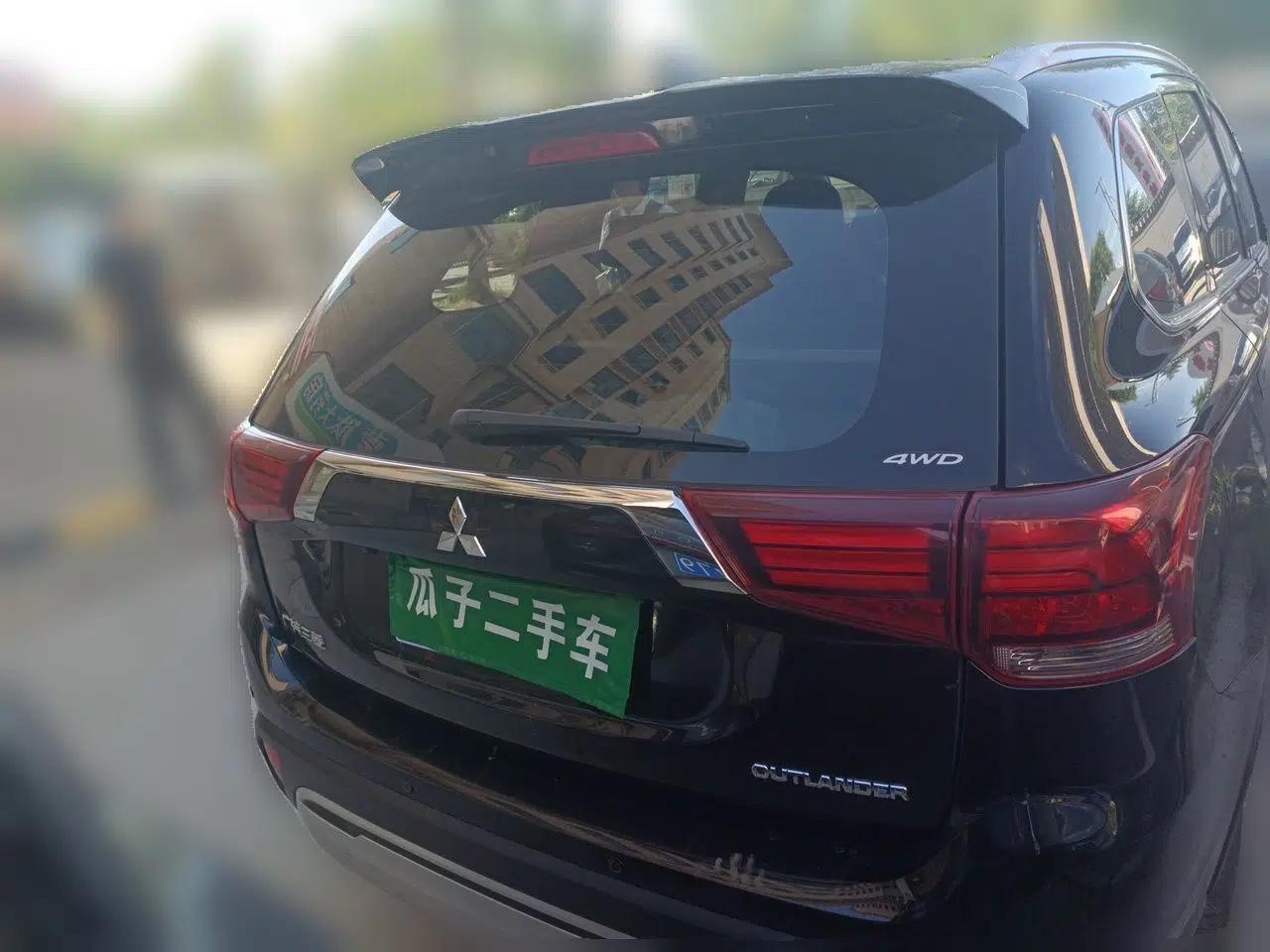 Mitsubishi Outlander 2019 2.4L 4x4 Zhi Xiang Edition 5 Seats China VI Standard — миниатюра 5