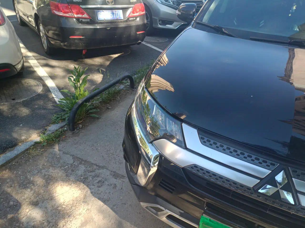 Mitsubishi Outlander 2019 2.4L 4x4 Zhi Xiang Edition 5 Seats China VI Standard — миниатюра 7