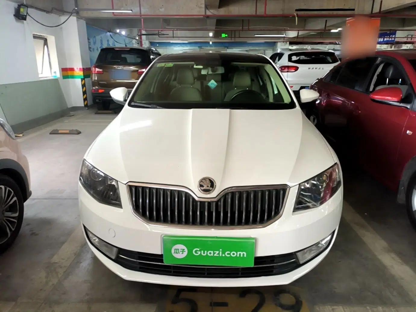 Skoda Octavia 2015 1.4TSI DSG Yijun Edition — миниатюра 2