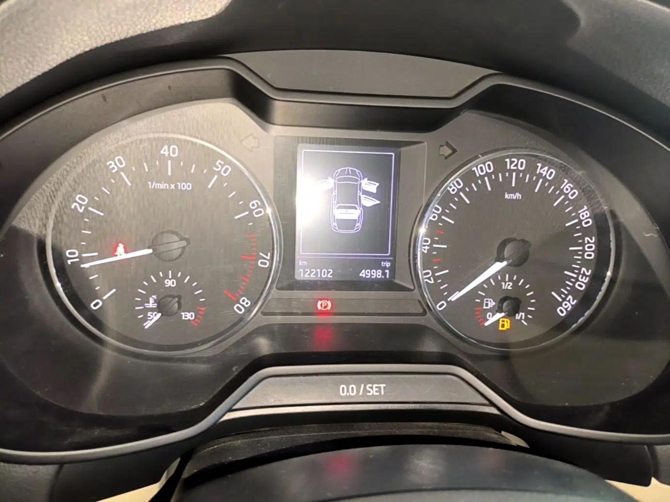 Skoda Octavia 2015 1.4TSI DSG Yijun Edition — миниатюра 14