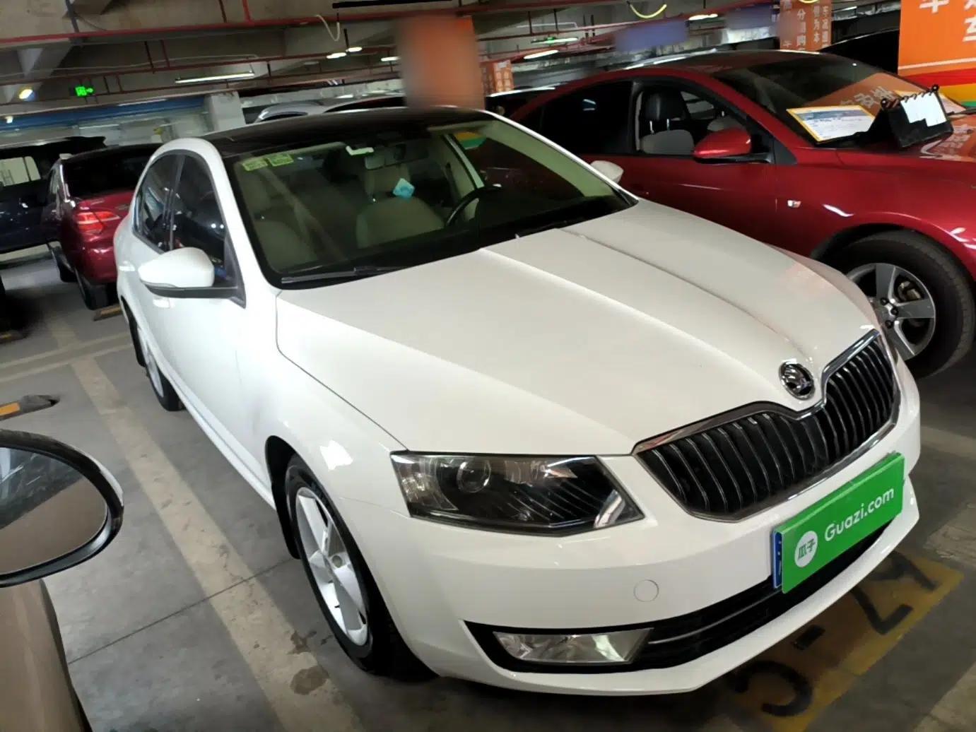 Skoda Octavia 2015 1.4TSI DSG Yijun Edition — миниатюра 3