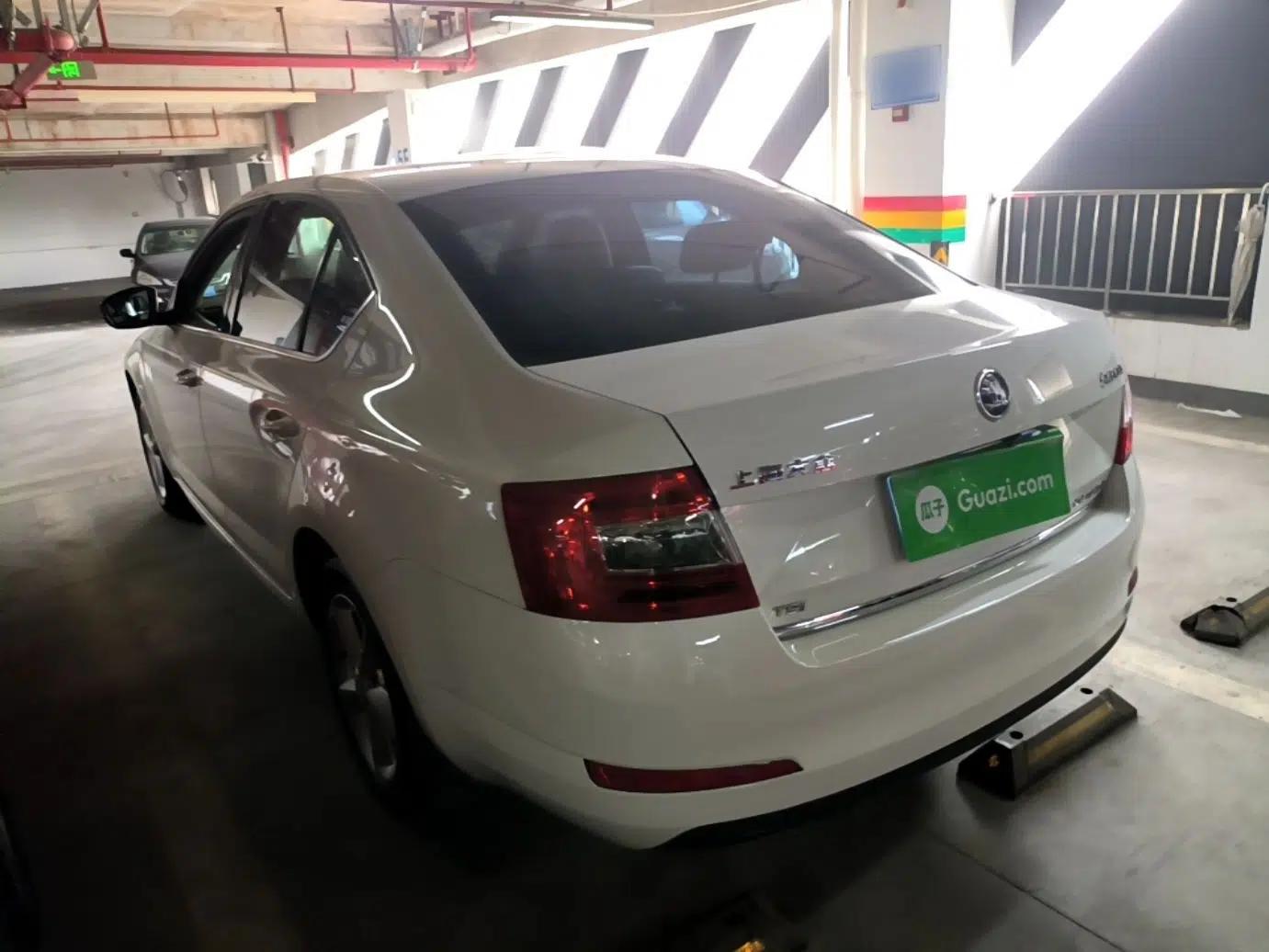 Skoda Octavia 2015 1.4TSI DSG Yijun Edition — миниатюра 4