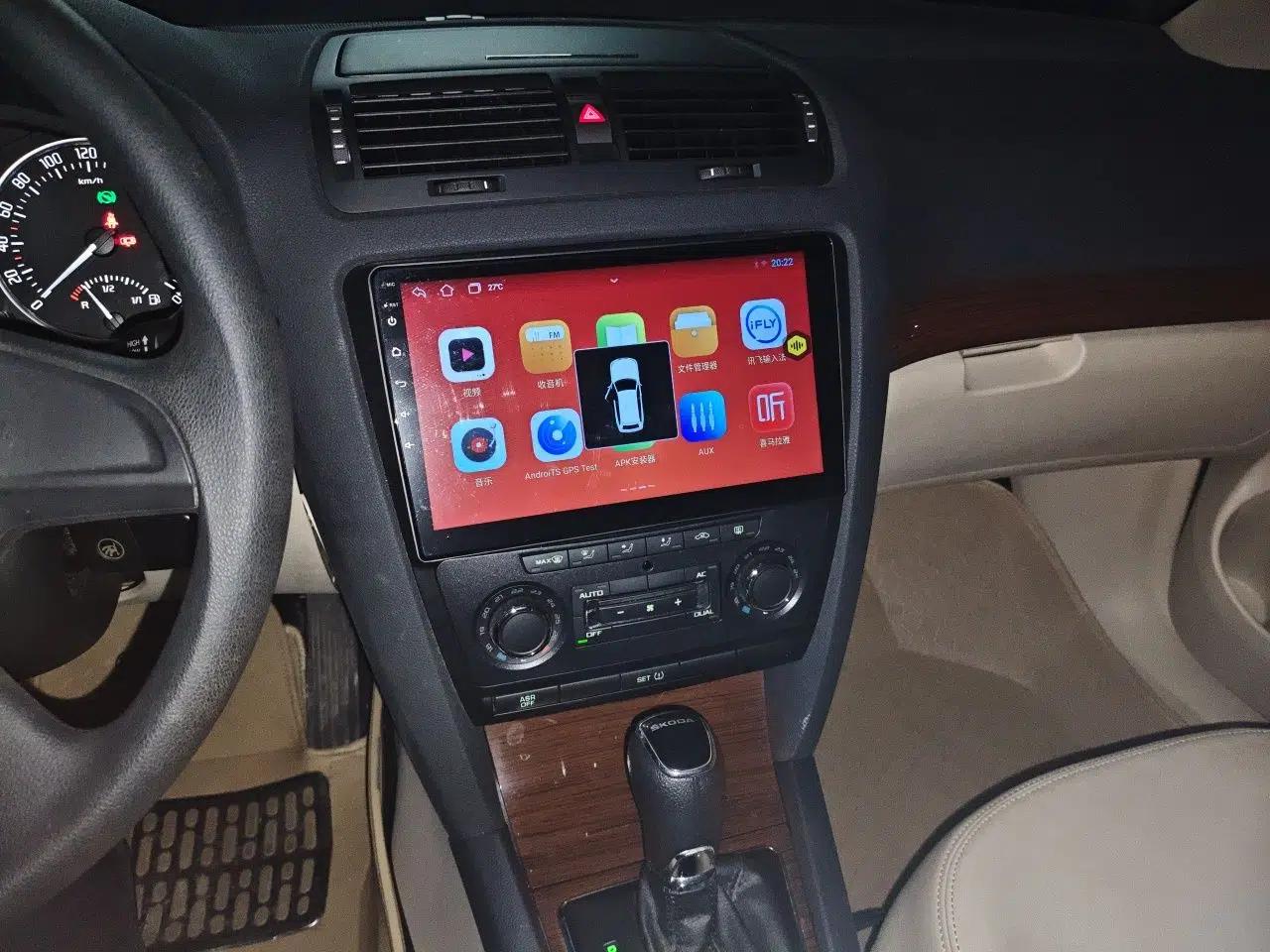 Skoda Octavia 2014 1.6L Automatic Yijun Edition — миниатюра 13