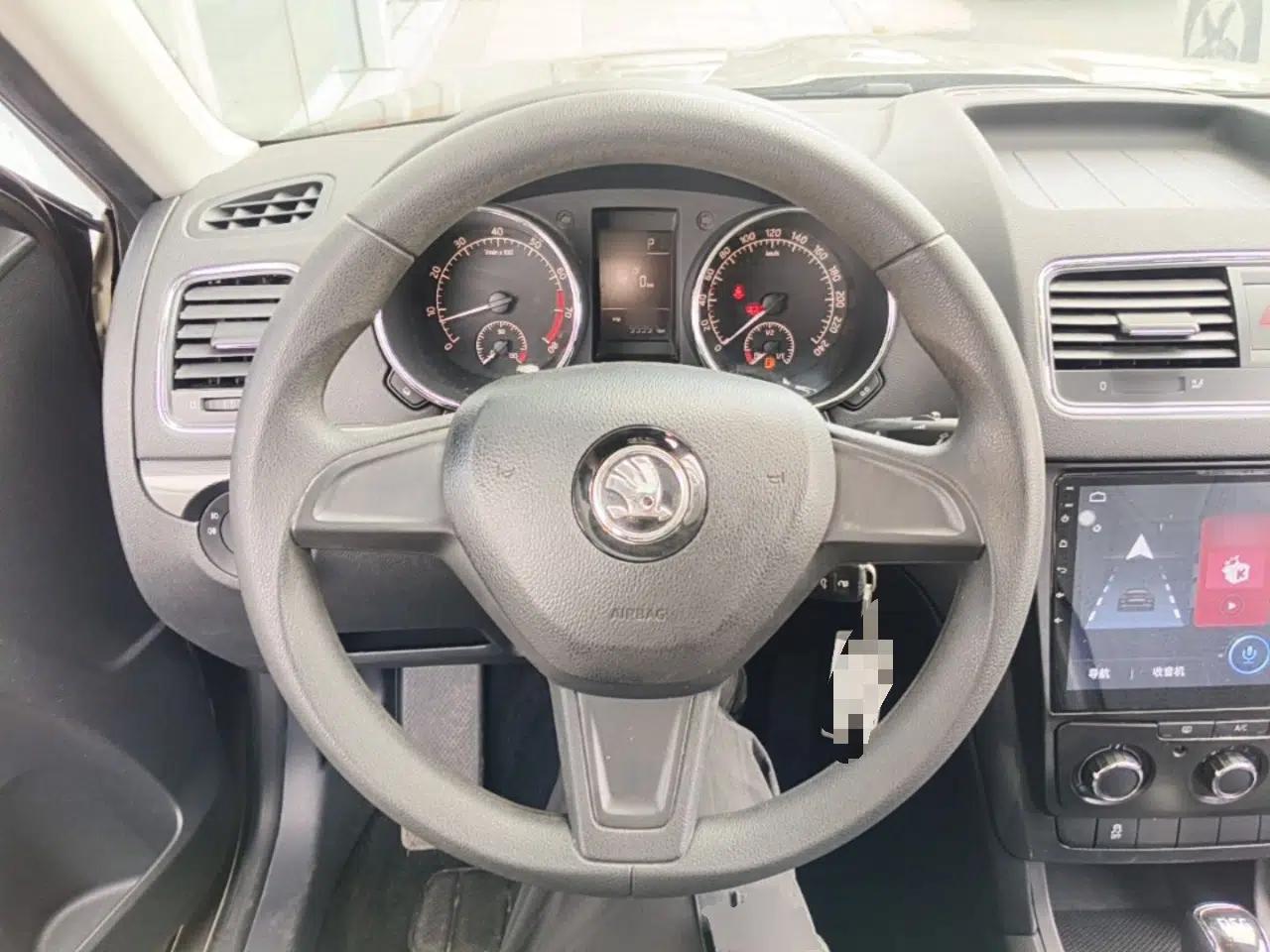Skoda Yeti 2017 TSI280 DSG Advanced Edition — миниатюра 18