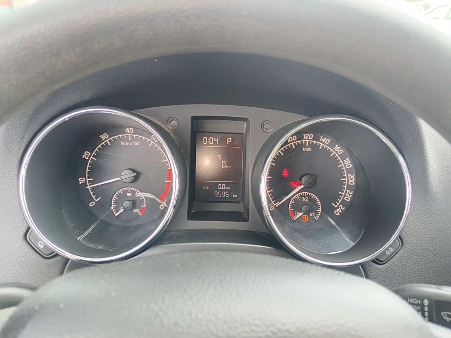 Skoda Yeti 2017 TSI280 DSG Advanced Edition — миниатюра 19