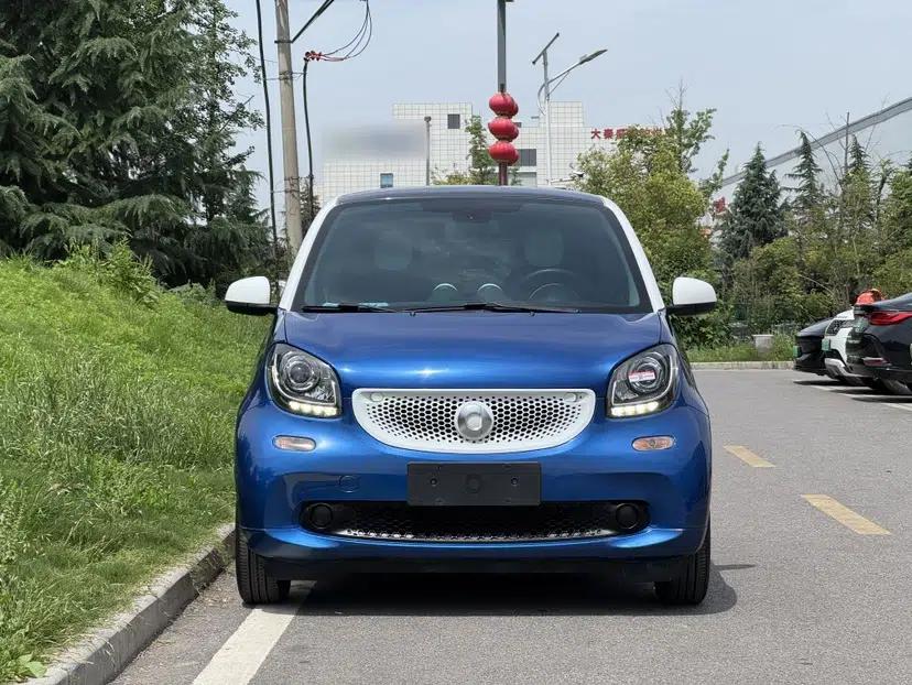 smart fortwo 2015 1.0L 52 kW Hardtop Passion Edition — миниатюра 2