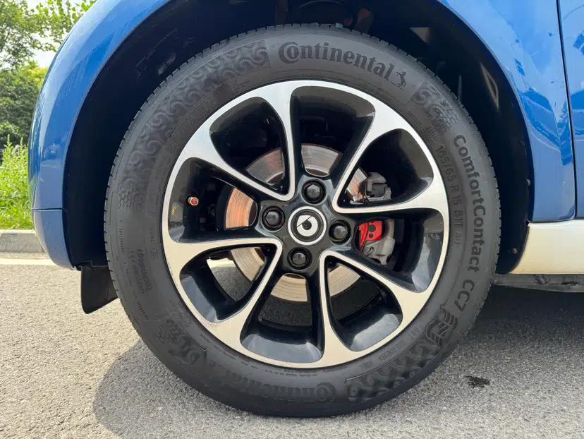 smart fortwo 2015 1.0L 52 kW Hardtop Passion Edition — миниатюра 6